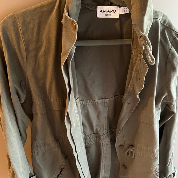 Jacket - Picture 3 of 6